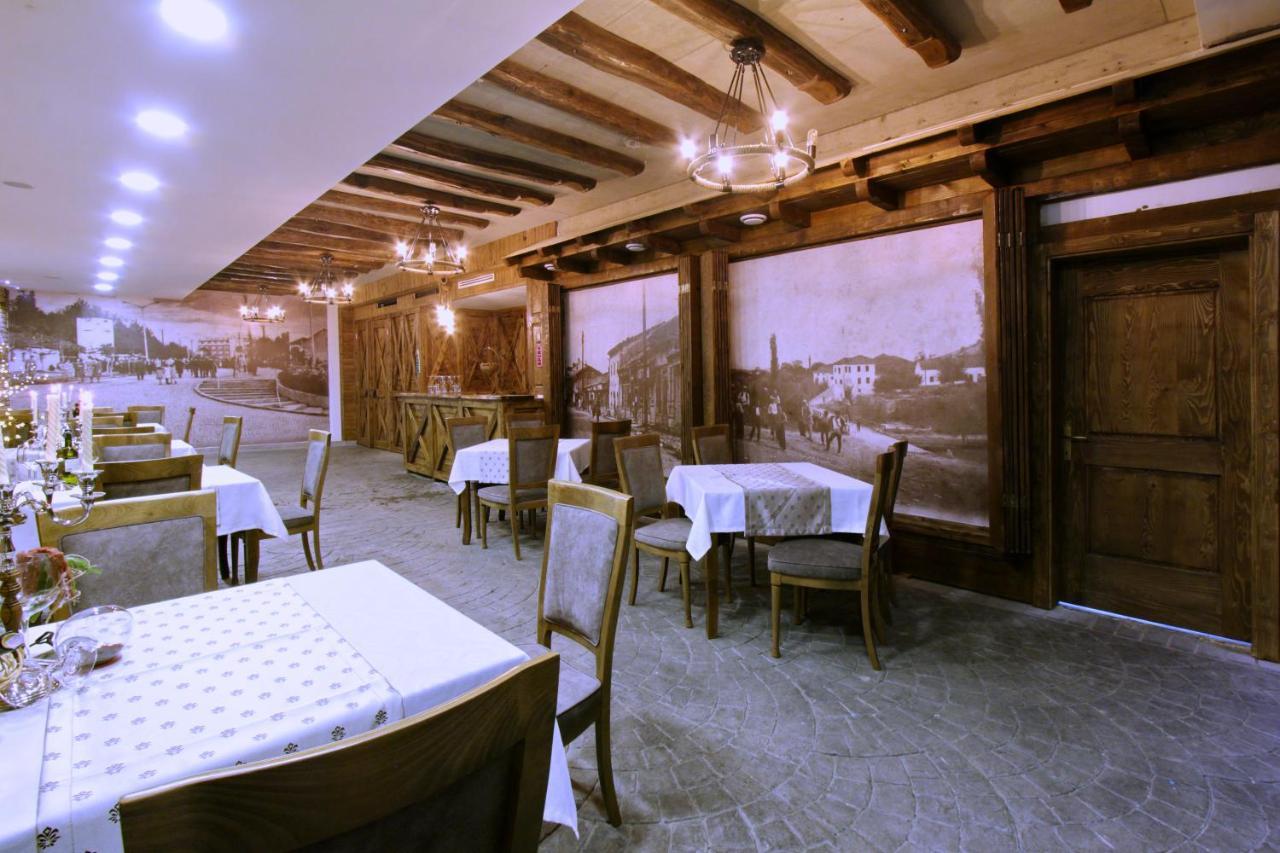 Hotel Happy Gjakova Екстер'єр фото