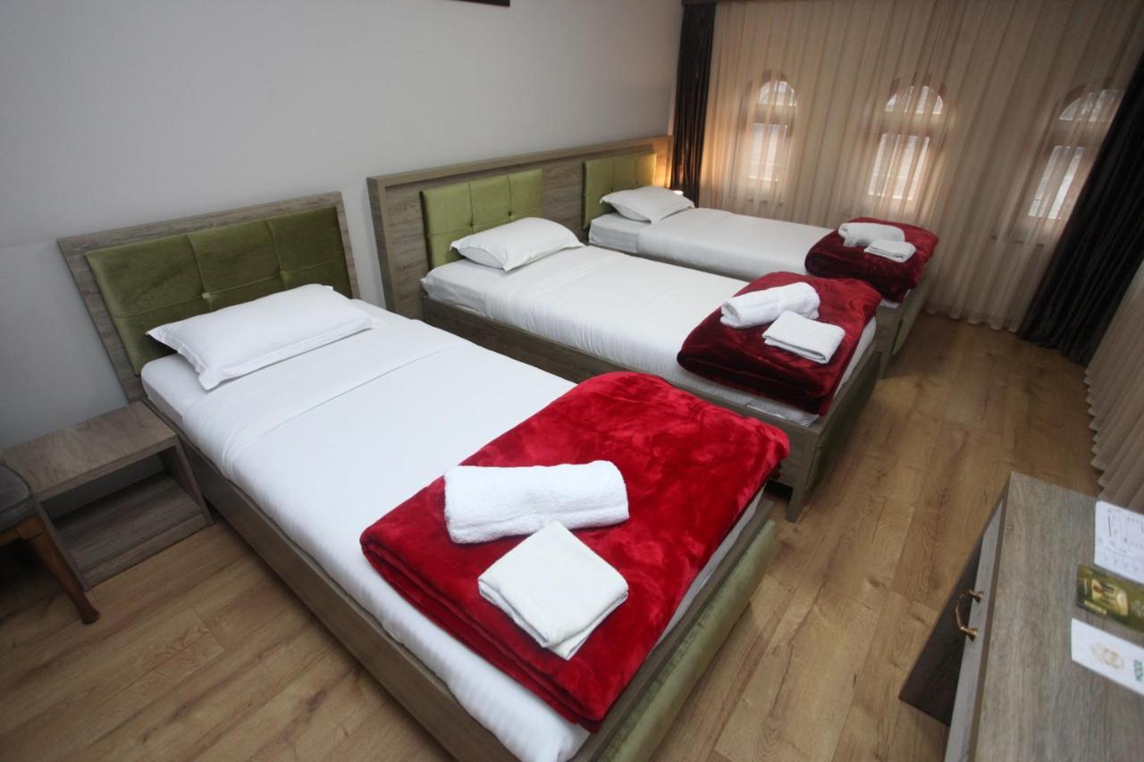 Hotel Happy Gjakova Екстер'єр фото