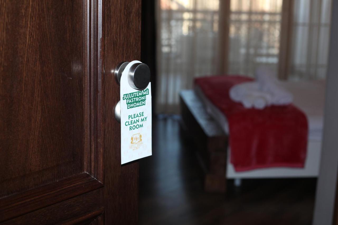 Hotel Happy Gjakova Екстер'єр фото