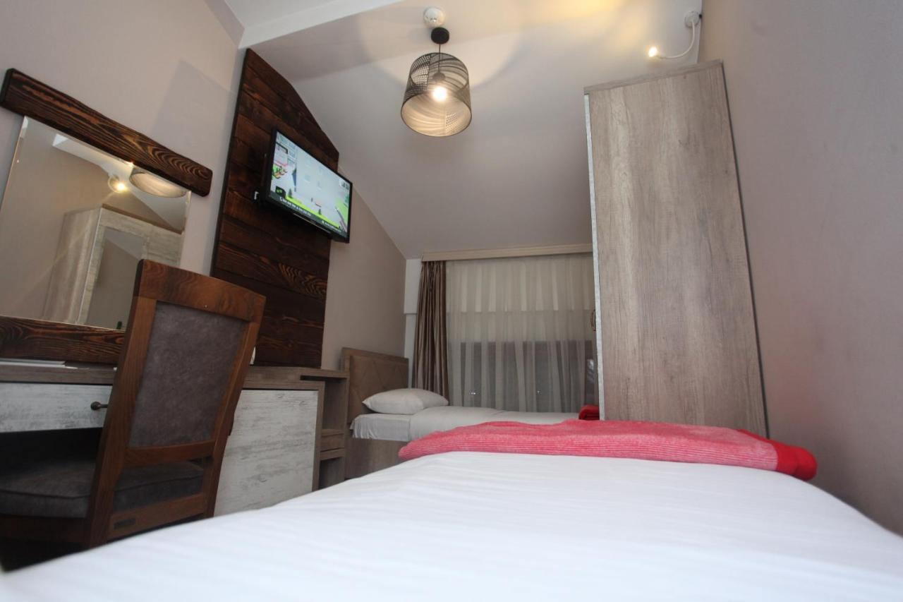 Hotel Happy Gjakova Екстер'єр фото