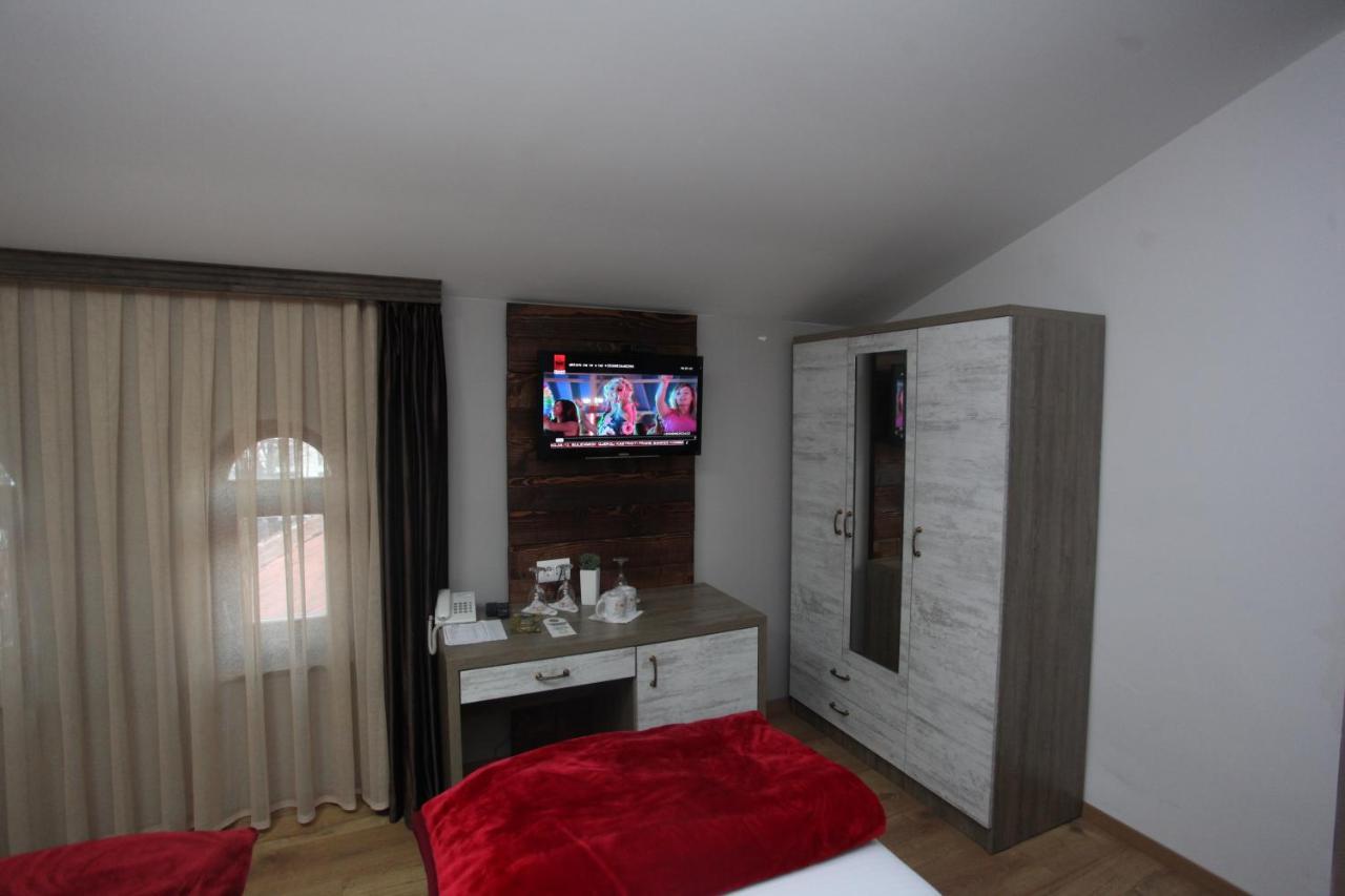 Hotel Happy Gjakova Екстер'єр фото