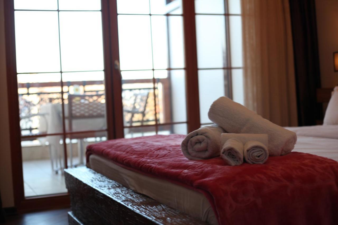 Hotel Happy Gjakova Екстер'єр фото