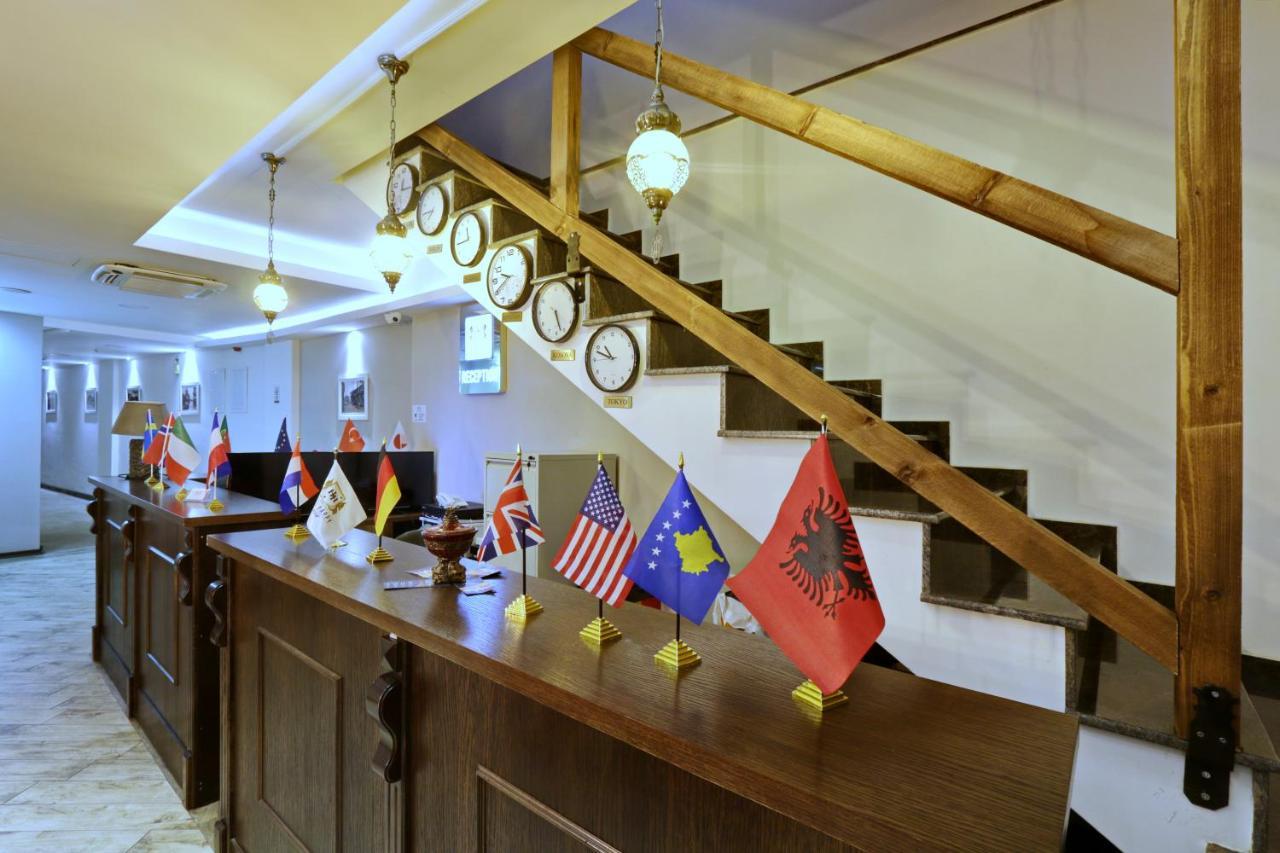 Hotel Happy Gjakova Екстер'єр фото