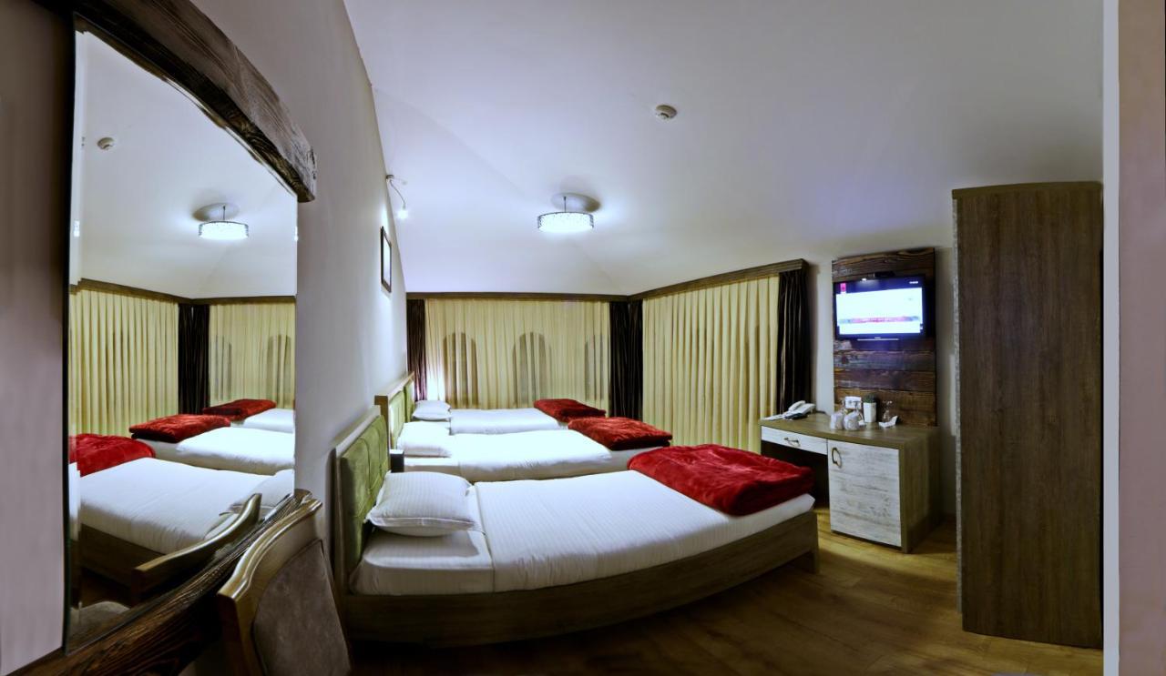 Hotel Happy Gjakova Екстер'єр фото